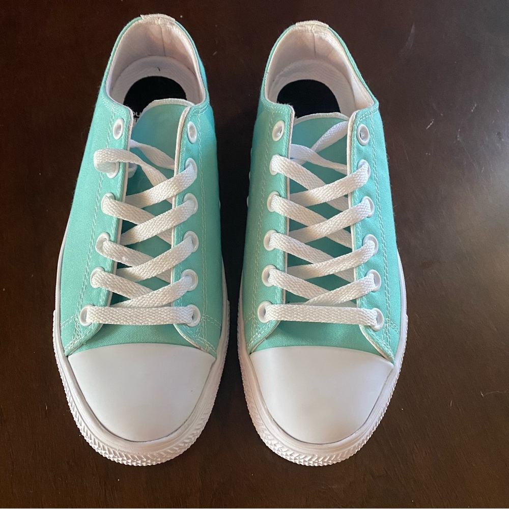 RAAD Shop Light Teal Women’s Canvas Sneakers Size US 6.5